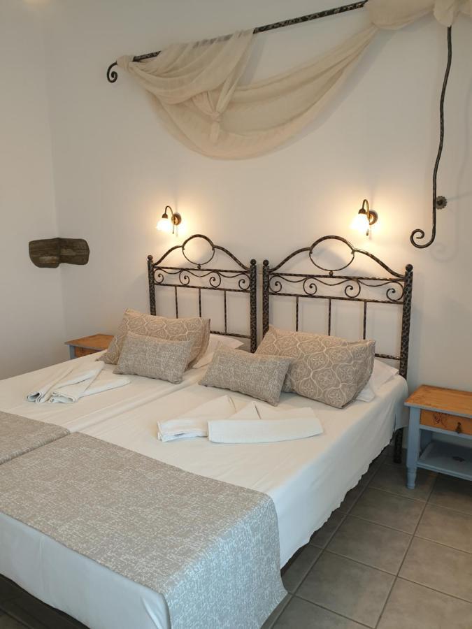Sifnos Hotel Benaki Platis Gialos  المظهر الخارجي الصورة