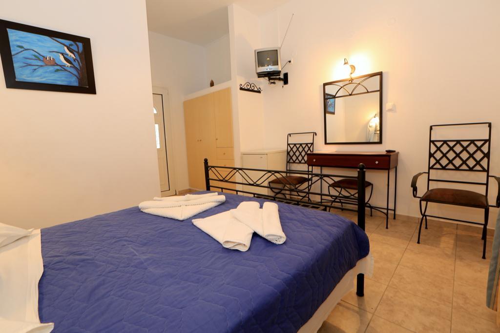 Sifnos Hotel Benaki Platis Gialos  المظهر الخارجي الصورة