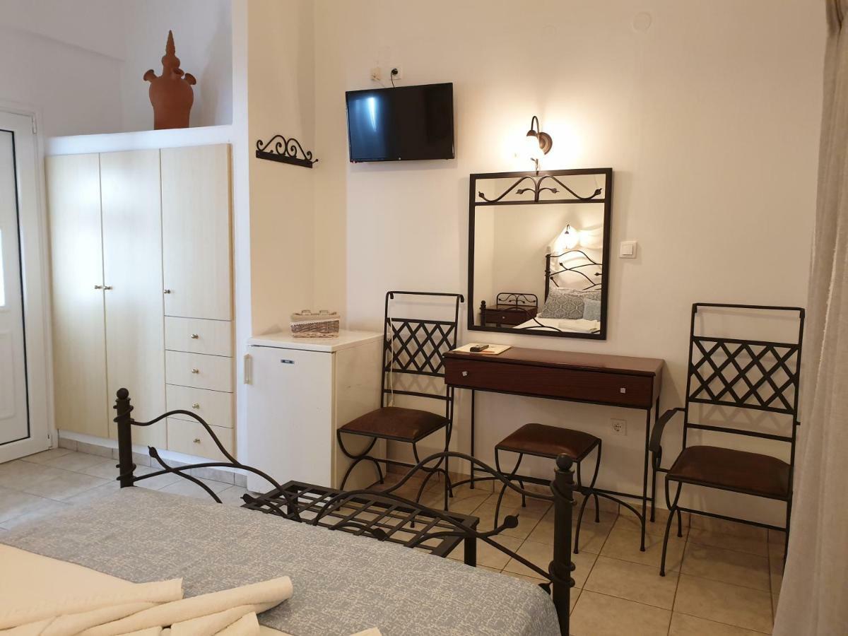 Sifnos Hotel Benaki Platis Gialos  المظهر الخارجي الصورة